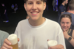 Foto-01.05.25-23-32-03