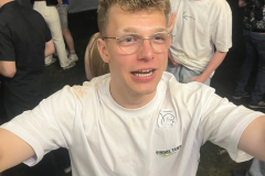 Foto-01.05.25-23-37-02